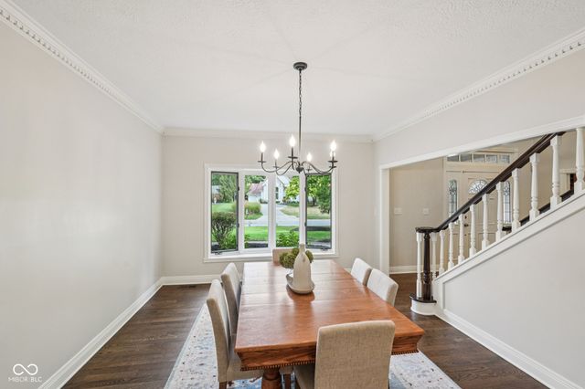 1985 Mulsanne Drive, Zionsville, IN 46077