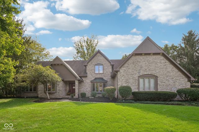 1985 Mulsanne Drive, Zionsville, IN 46077