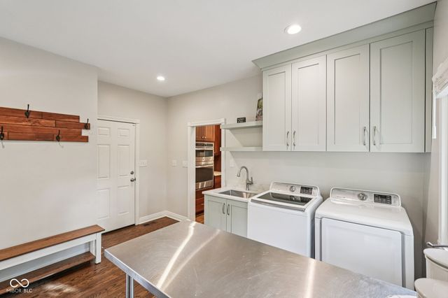 1985 Mulsanne Drive, Zionsville, IN 46077