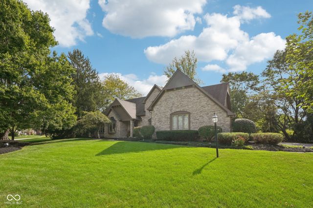 1985 Mulsanne Drive, Zionsville, IN 46077
