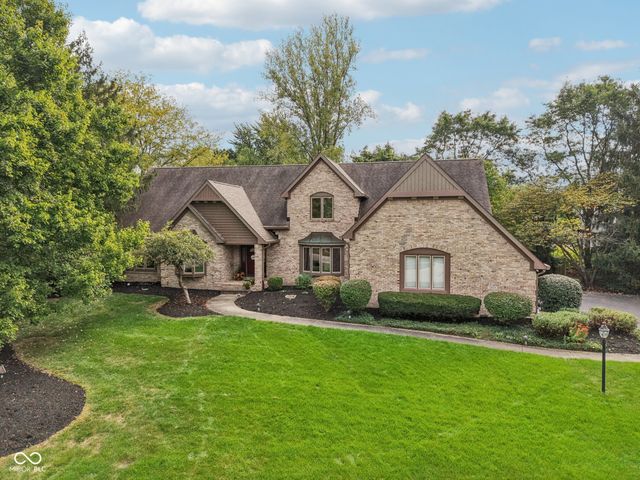 1985 Mulsanne Drive, Zionsville, IN 46077