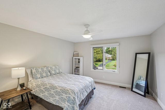 1985 Mulsanne Drive, Zionsville, IN 46077