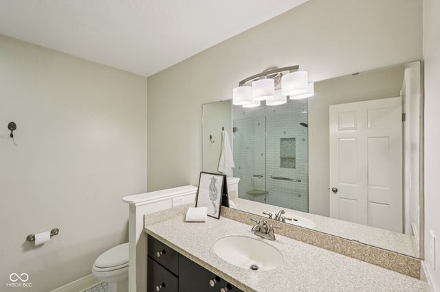 1985 Mulsanne Drive, Zionsville, IN 46077