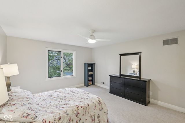 1985 Mulsanne Drive, Zionsville, IN 46077