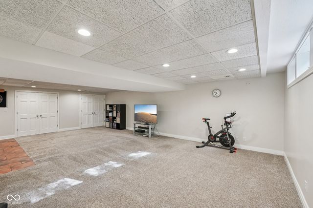 1985 Mulsanne Drive, Zionsville, IN 46077
