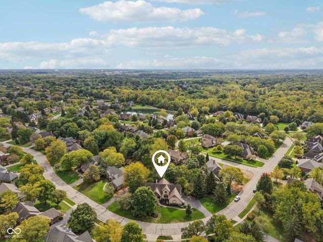 1985 Mulsanne Drive, Zionsville, IN 46077