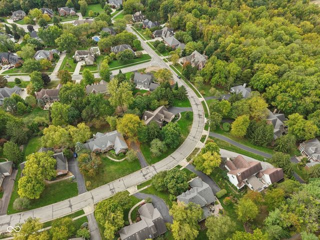 1985 Mulsanne Drive, Zionsville, IN 46077