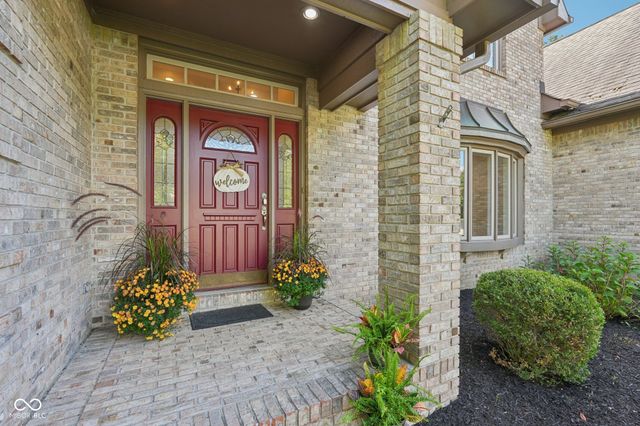 1985 Mulsanne Drive, Zionsville, IN 46077