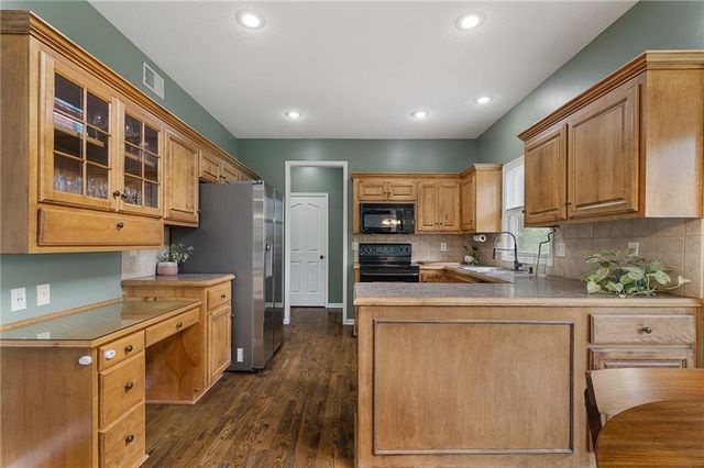 24966 W 150th Court, Olathe, KS 66061