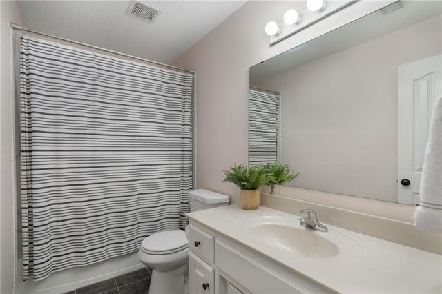 24966 W 150th Court, Olathe, KS 66061