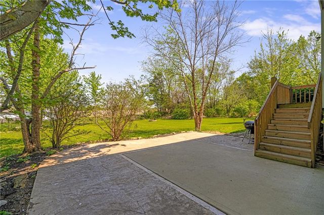 24966 W 150th Court, Olathe, KS 66061