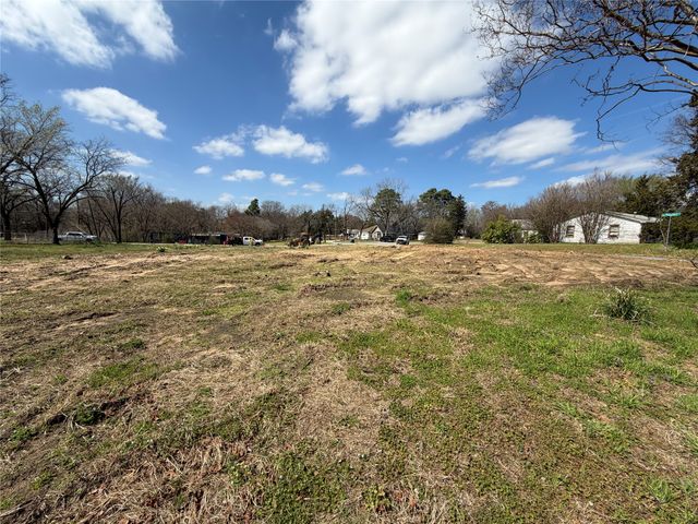 232 E Prospect Street, Denison, TX 75021