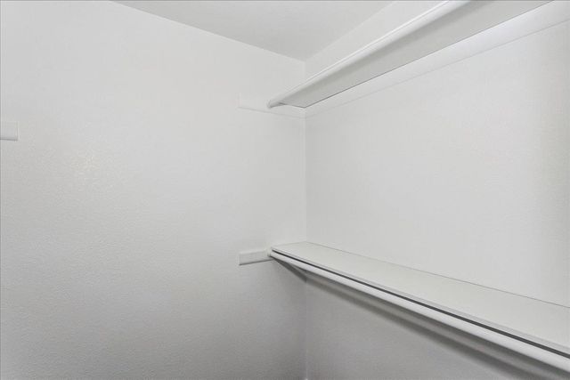 7802 E Pagent Ln, Wichita, KS 67206