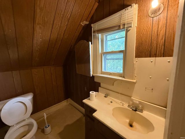 311 W Ewing Avenue, South Bend, IN 46613