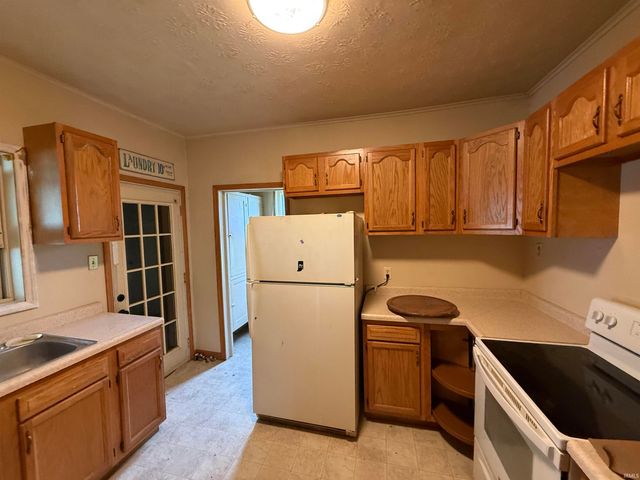 311 W Ewing Avenue, South Bend, IN 46613