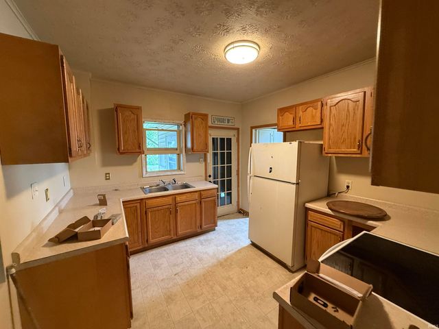311 W Ewing Avenue, South Bend, IN 46613