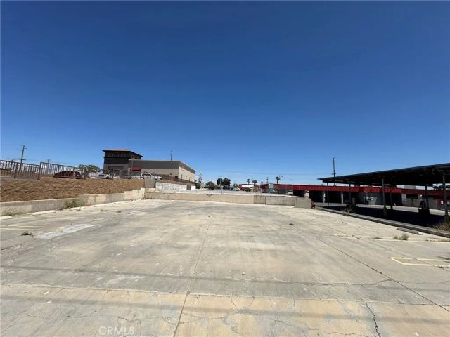 17153 Bear Valley, Hesperia, CA 92345