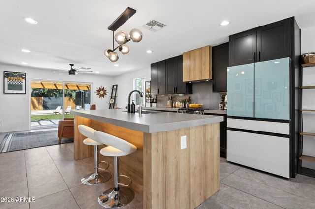 1524 E HARVARD Street, Phoenix, AZ 85006