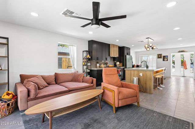 1524 E HARVARD Street, Phoenix, AZ 85006