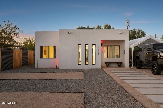 1524 E HARVARD Street, Phoenix, AZ 85006
