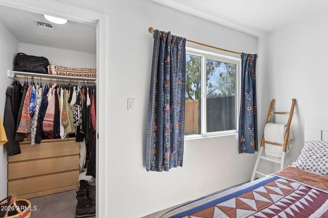 1524 E HARVARD Street, Phoenix, AZ 85006