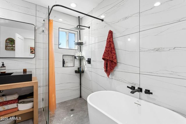 1524 E HARVARD Street, Phoenix, AZ 85006