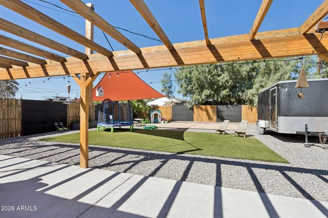 1524 E HARVARD Street, Phoenix, AZ 85006