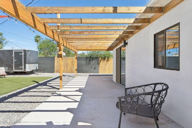 1524 E HARVARD Street, Phoenix, AZ 85006