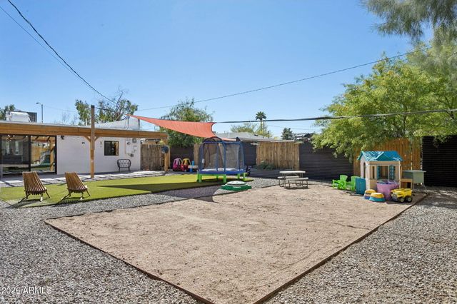 1524 E HARVARD Street, Phoenix, AZ 85006