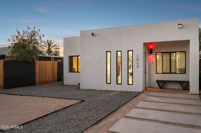 1524 E HARVARD Street, Phoenix, AZ 85006