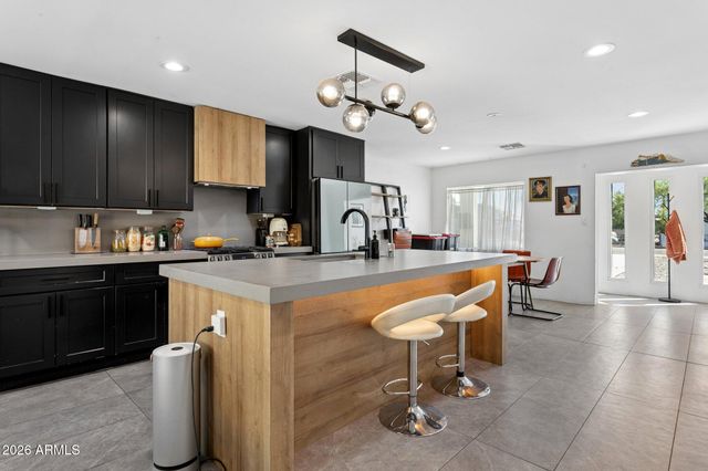 1524 E HARVARD Street, Phoenix, AZ 85006