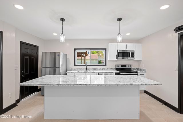 114 Stevenson Ave, Louisville, KY 40206