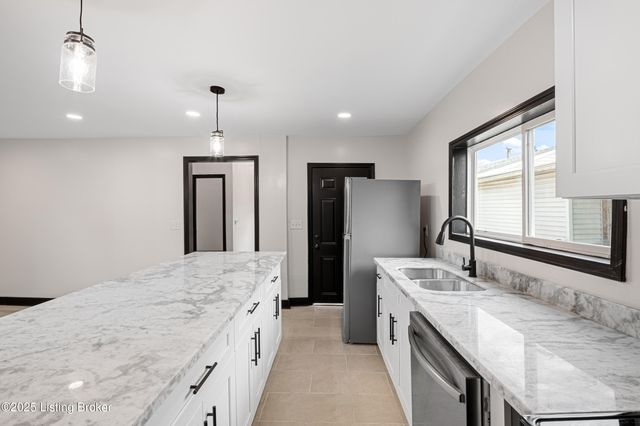 114 Stevenson Ave, Louisville, KY 40206