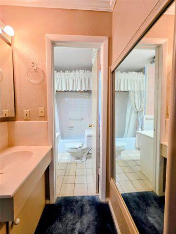 1020 Redbud Court, Arlington, TX 76012