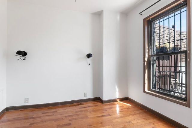 751 Franklin Avenue, New York City, NY 11238