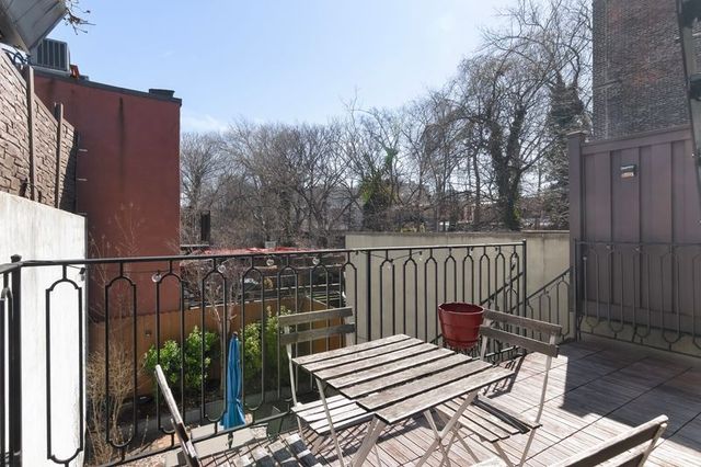 751 Franklin Avenue, New York City, NY 11238