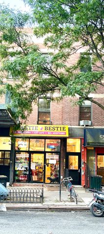 751 Franklin Avenue, New York City, NY 11238