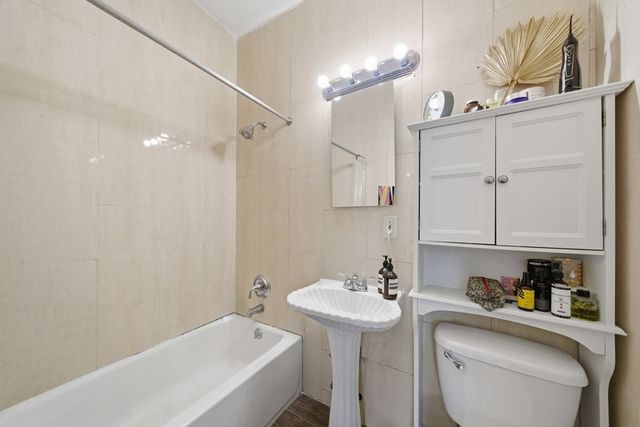 751 Franklin Avenue, New York City, NY 11238