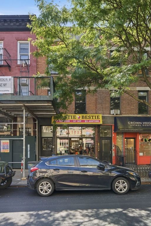 751 Franklin Avenue, New York City, NY 11238