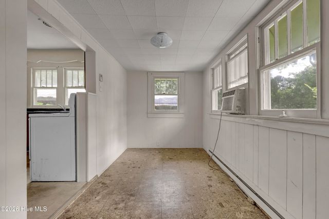 222 Evans Street, Wilmington, NC 28405