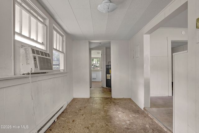 222 Evans Street, Wilmington, NC 28405