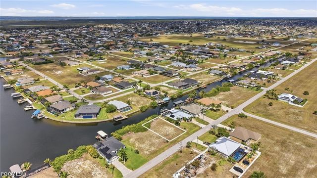 400 NW 32nd PL, Cape Coral, FL 33993