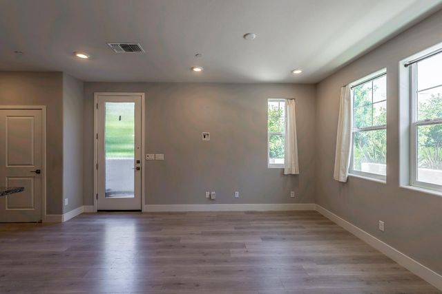 3080 Seaspray Walk, Sacramento, CA 95833