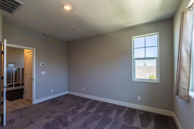 3080 Seaspray Walk, Sacramento, CA 95833