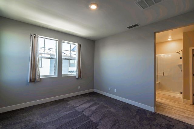 3080 Seaspray Walk, Sacramento, CA 95833