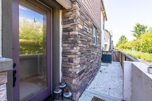 3080 Seaspray Walk, Sacramento, CA 95833