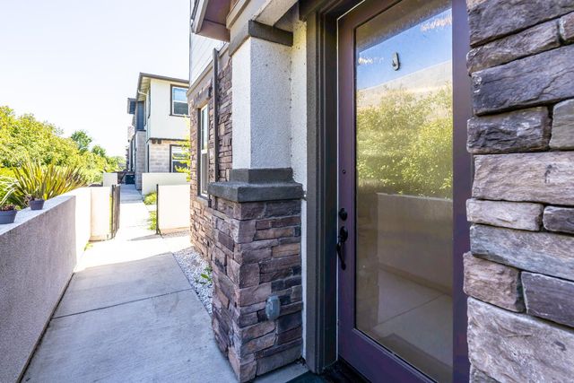 3080 Seaspray Walk, Sacramento, CA 95833