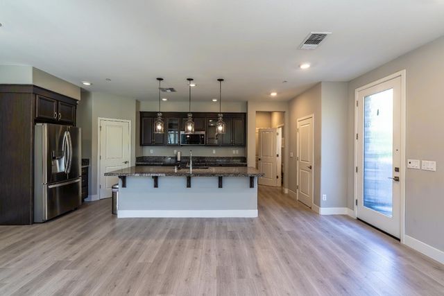 3080 Seaspray Walk, Sacramento, CA 95833