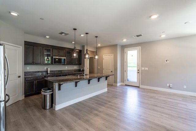 3080 Seaspray Walk, Sacramento, CA 95833
