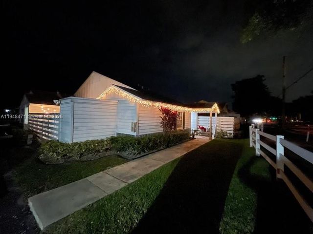 13705 SW 149th Cir Ln 1-57, Miami, FL 33186